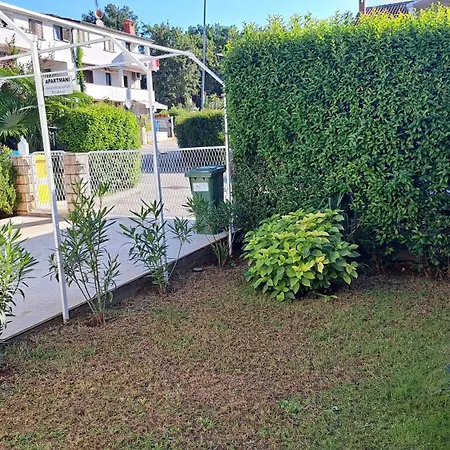 Apartmani Franceschi Antun Poreč Exterior foto